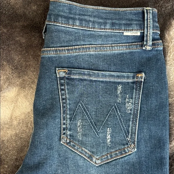 2 pairs - never worn 
(Gift from MIL) I’m just not a fan of how they fit - Picture 3 of 10